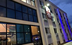 Best Western Plus Brooklyn Bay Hotel
